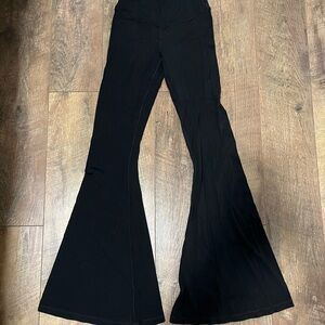 Offline by aerie super flare crossover leggings